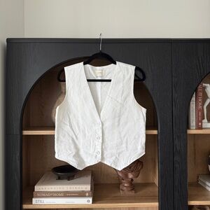 DISSH Ivory Linen Vest